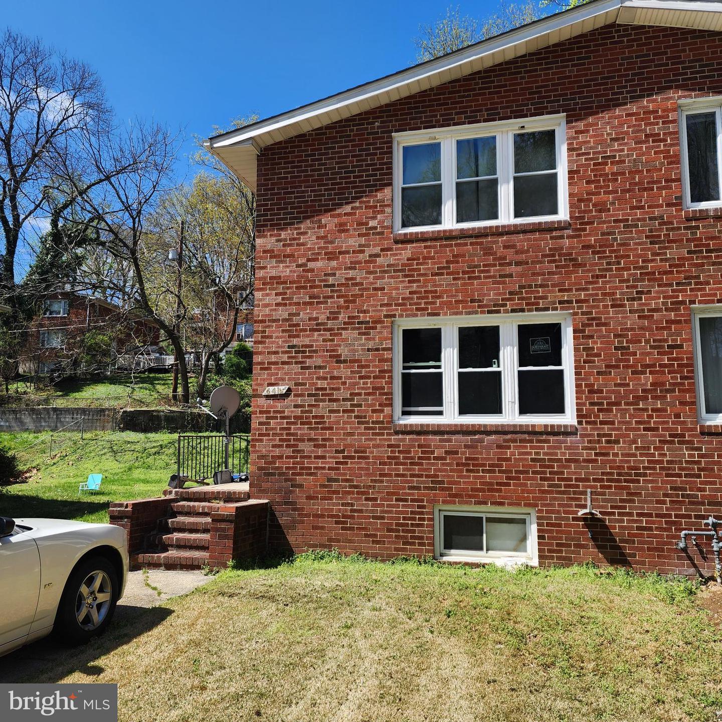 6414 Everall Ave Property Photo 1