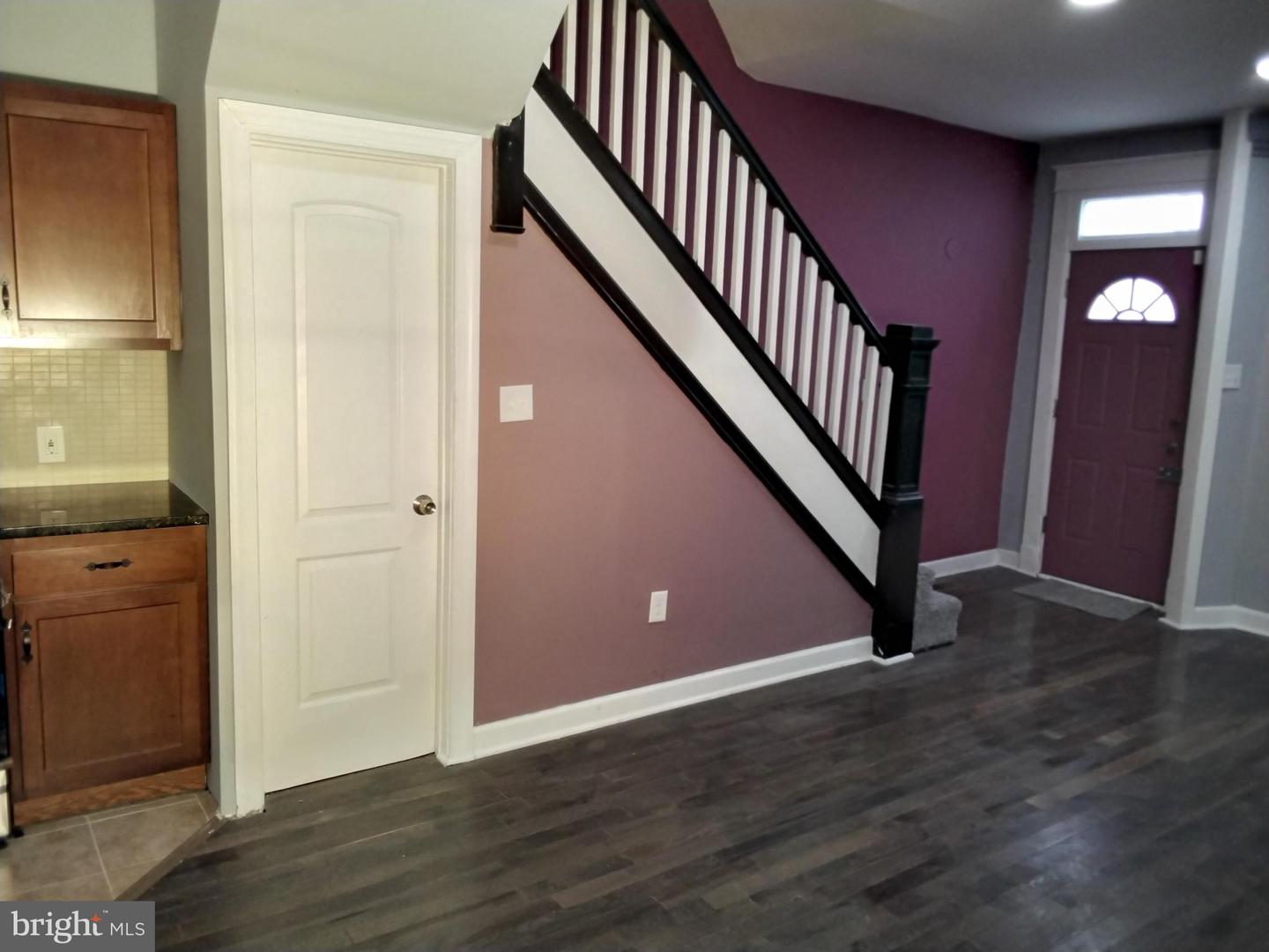 4013 W Garrison Ave Property Photo 2