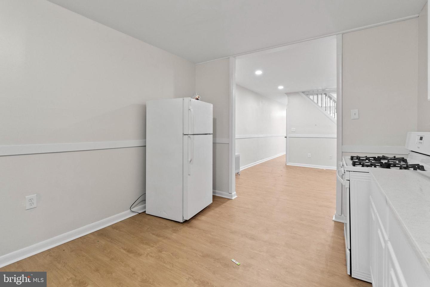 305 Calhoun St Property Photo 5