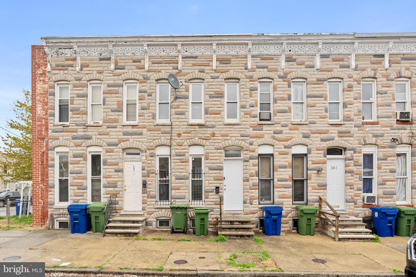 305 Calhoun St Property Photo 14