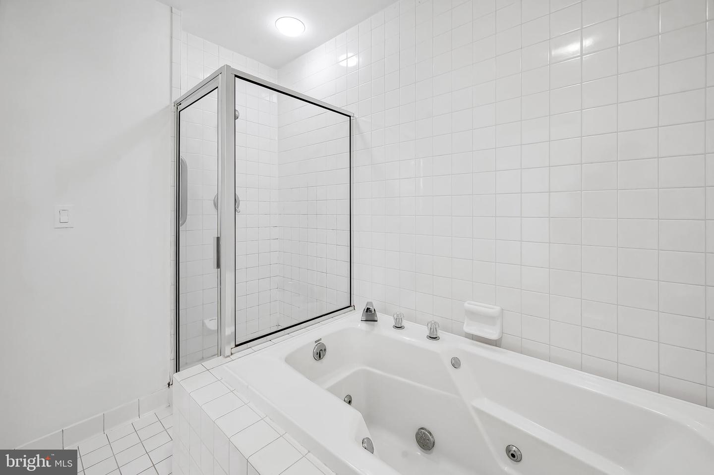 3704 N Charles St N #105 Property Photo 25