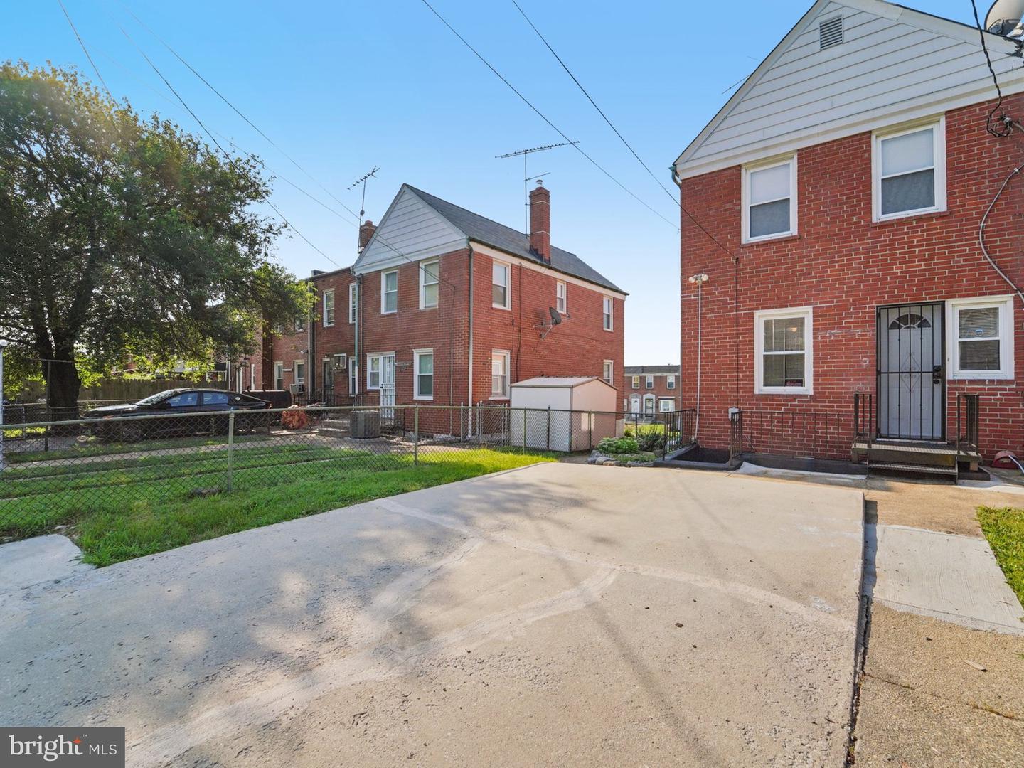 3836 Elmley Ave Property Photo 17
