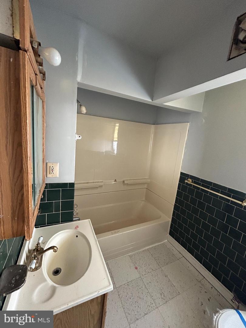 5423 Jonquil Ave Property Photo 11