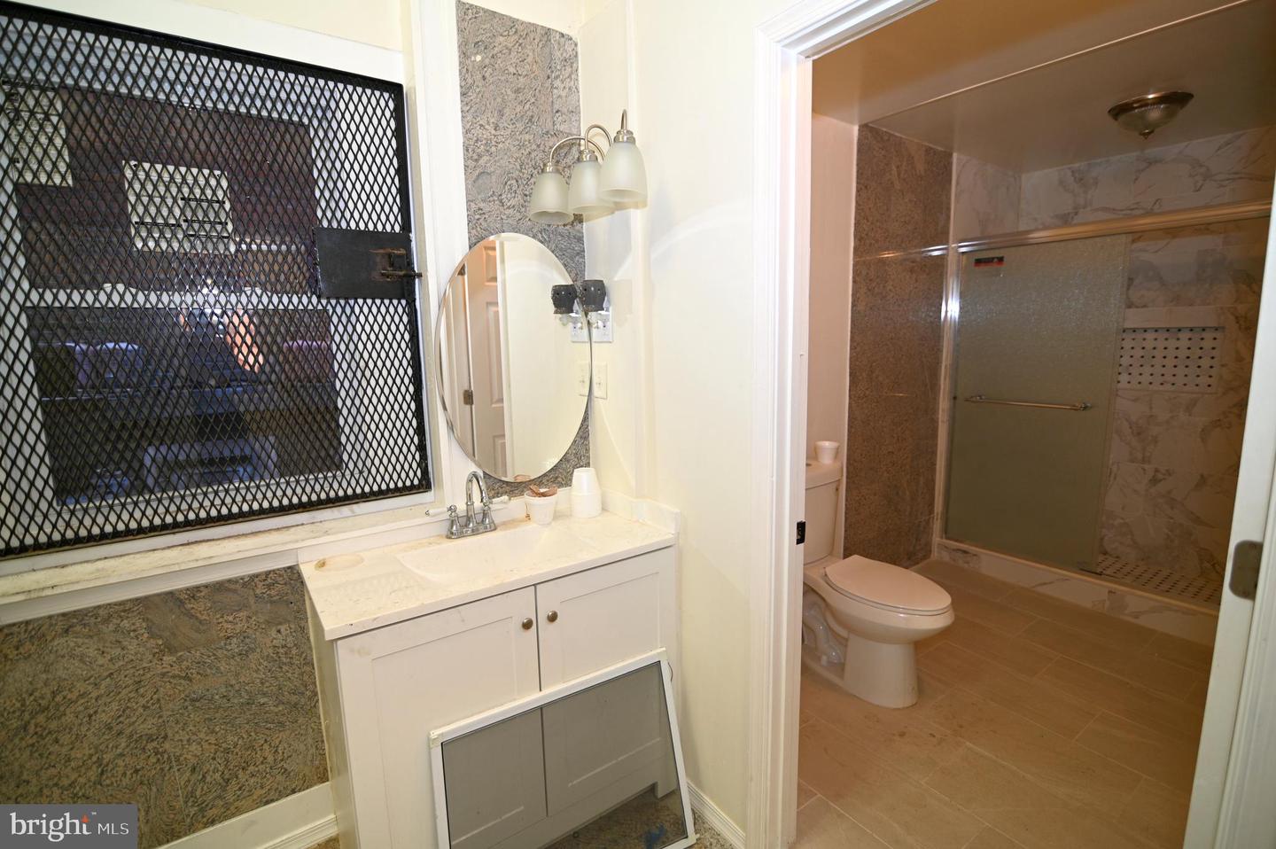 227 E Baltimore St Property Photo 7