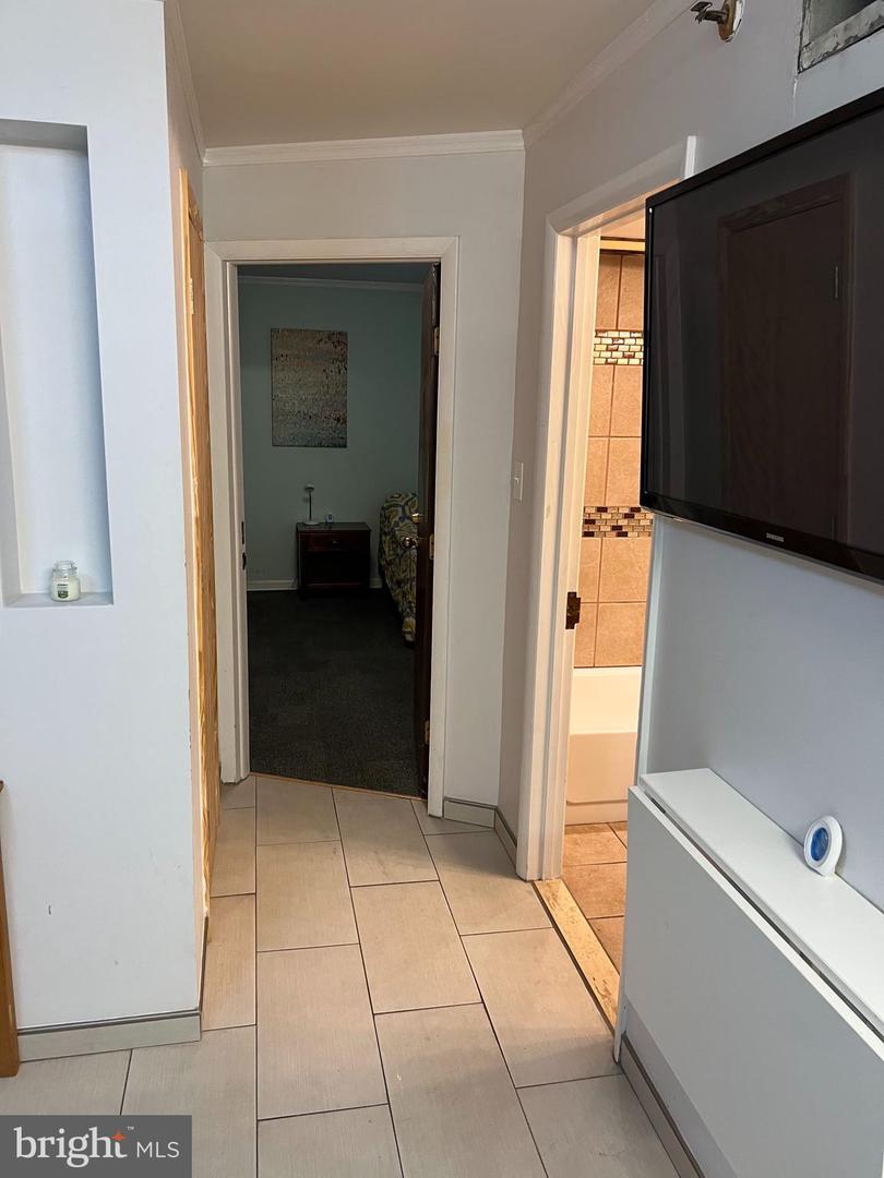 723 S Charles St #ll2 Property Photo 10