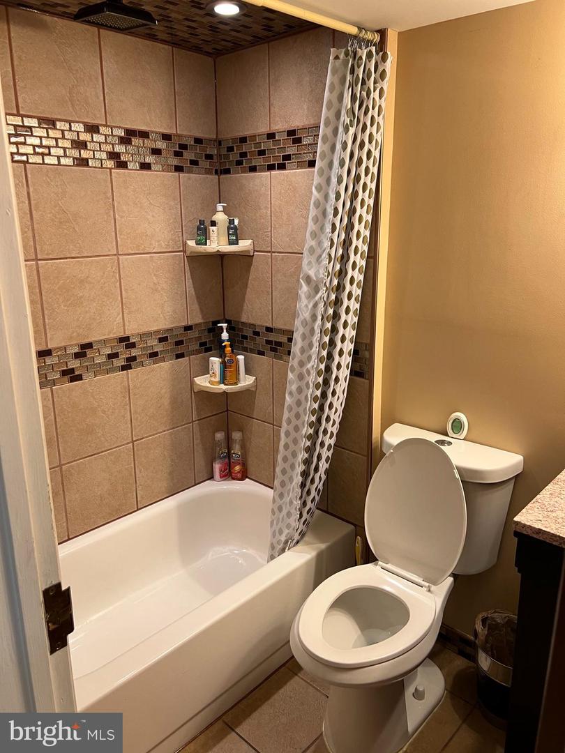 723 S Charles St #ll2 Property Photo 15