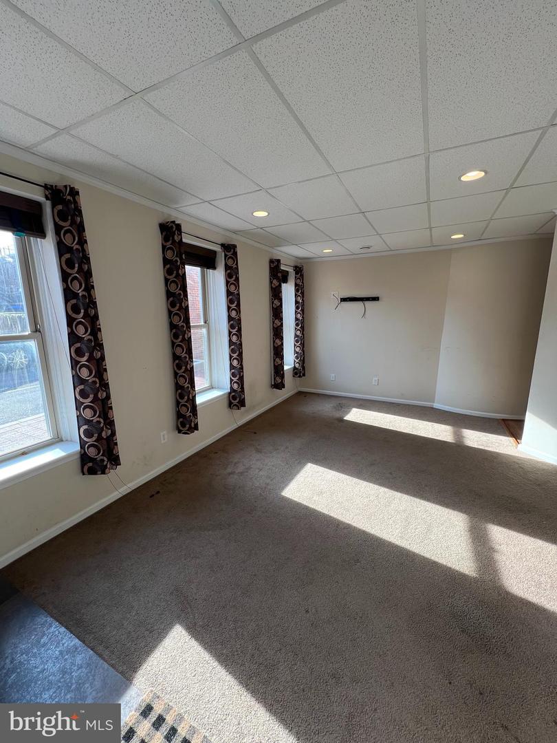 723 S Charles St #102 Property Photo 6