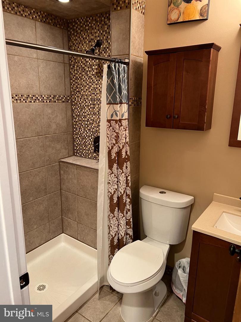 723 S Charles St #102 Property Photo 14
