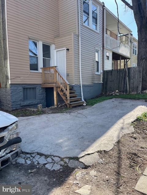406 E Cold Spring Ln Property Photo 11