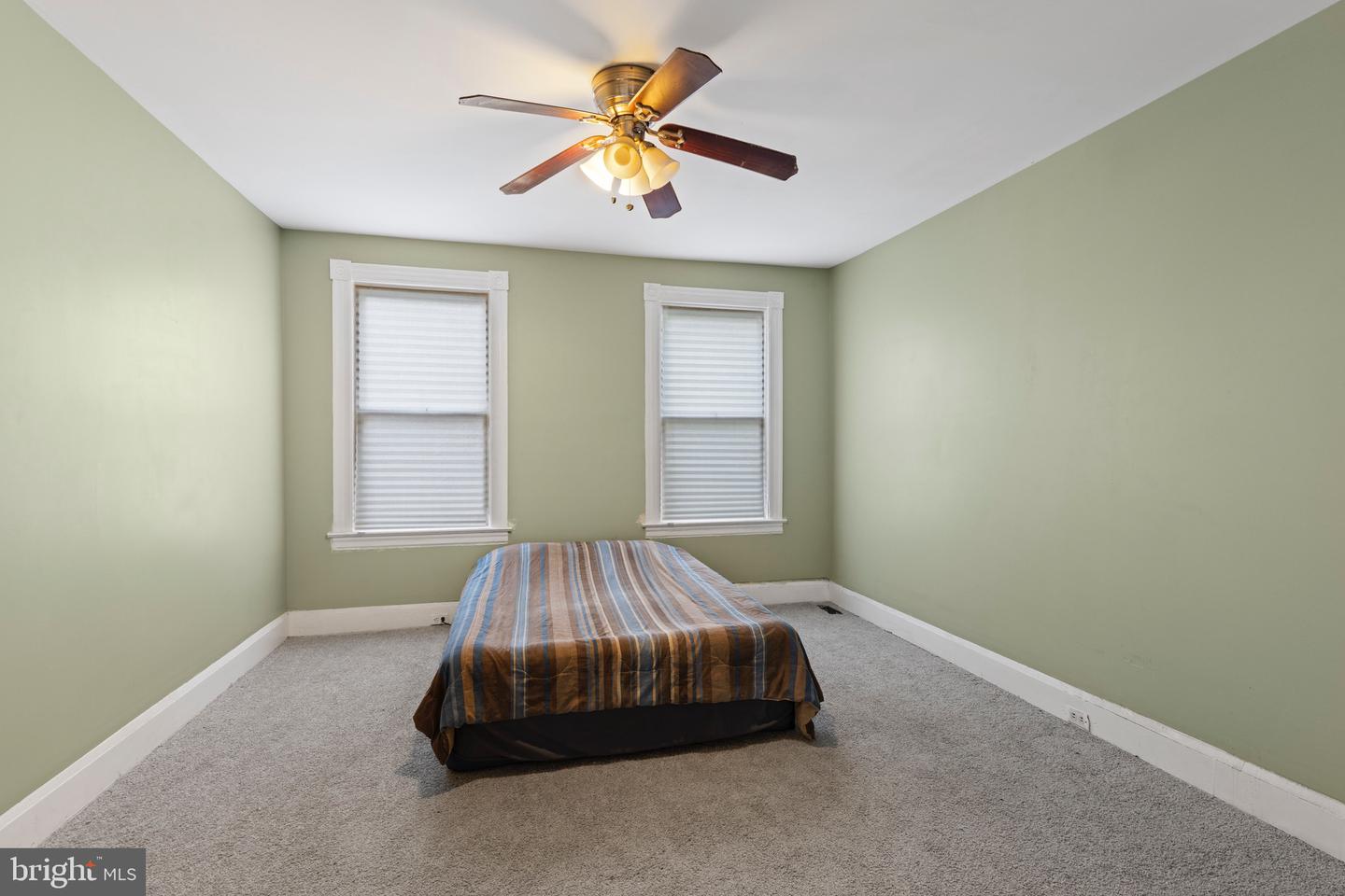 2038 E Lanvale St Property Photo 9