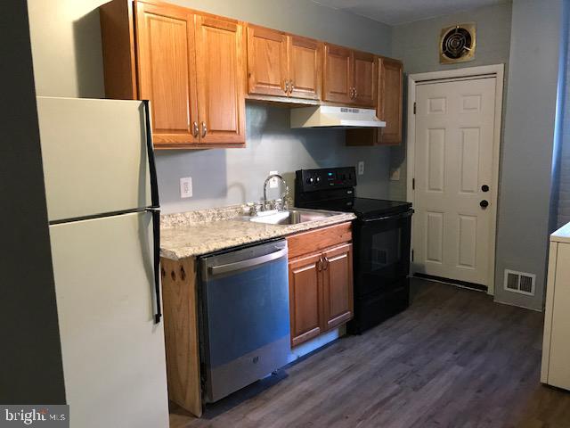 1112 Guilford Ave Property Photo 24