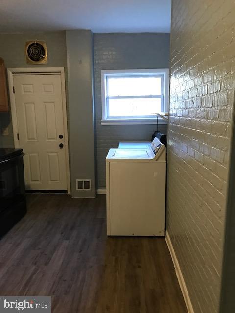 1112 Guilford Ave Property Photo 27