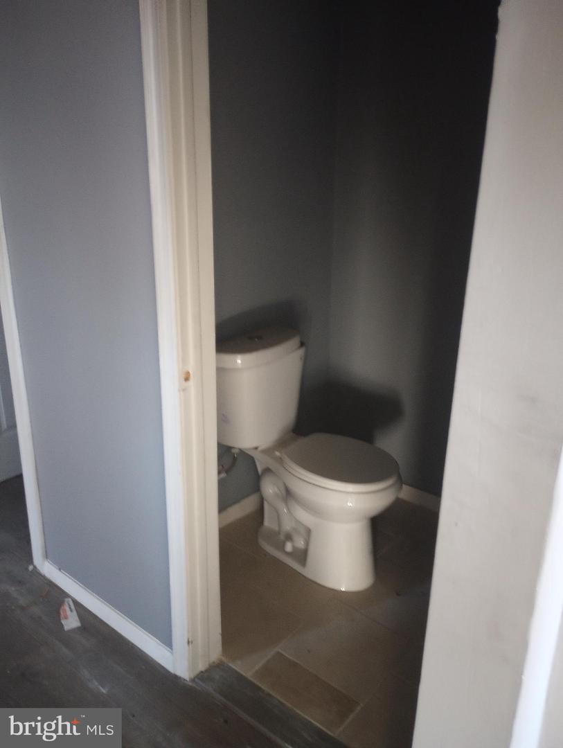 1730 N Ellamont St Property Photo 8
