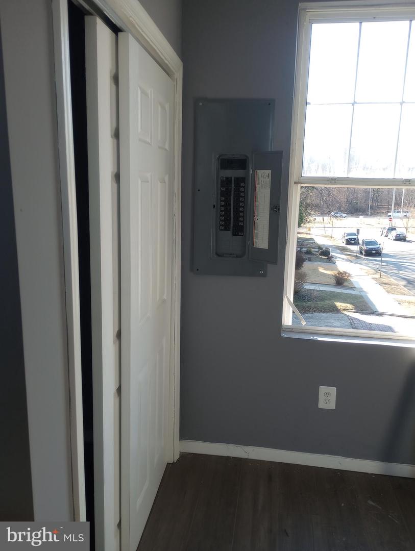 1730 N Ellamont St Property Photo 10