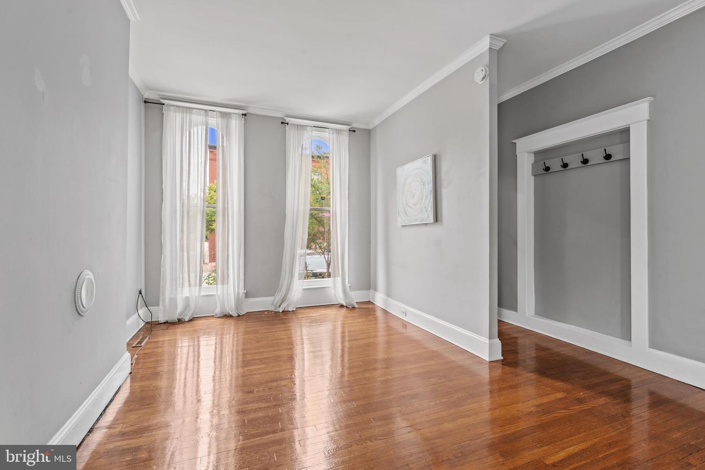 7 S Collington Ave Property Photo 3