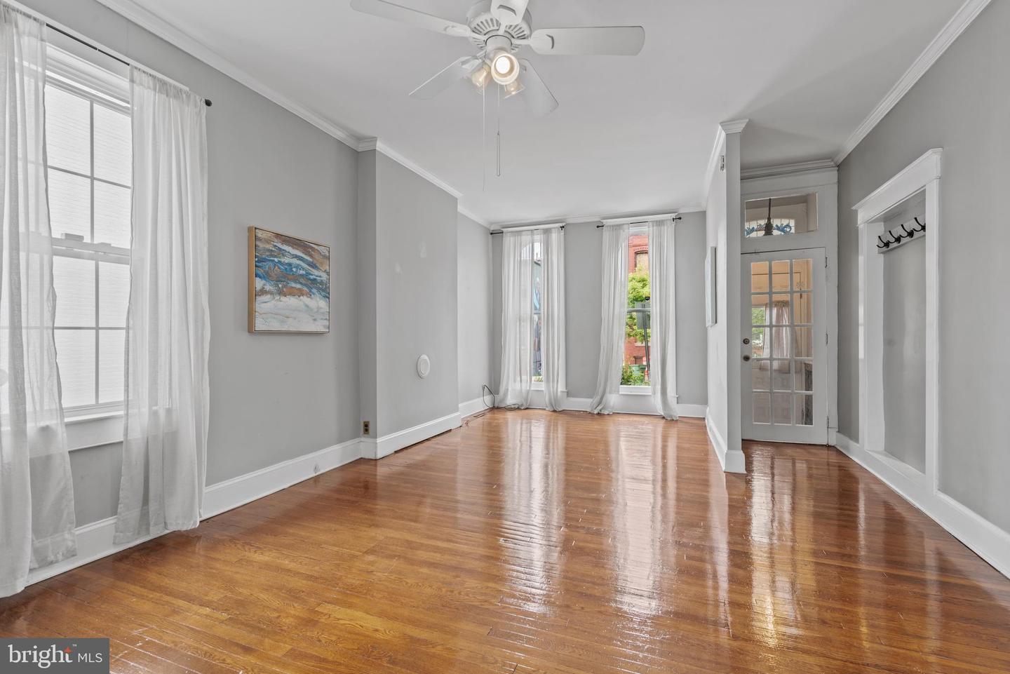 7 S Collington Ave Property Photo 4
