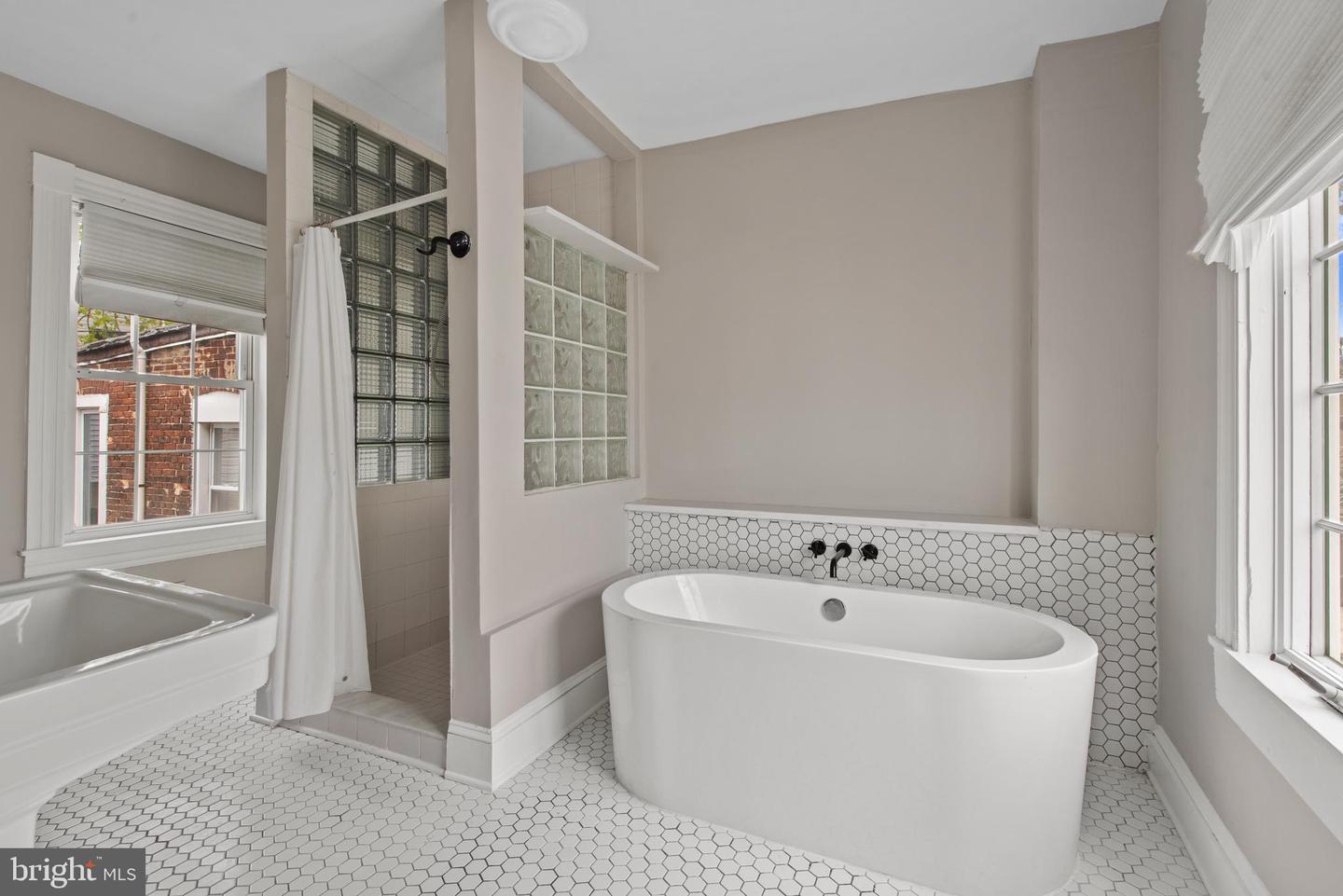 7 S Collington Ave Property Photo 22
