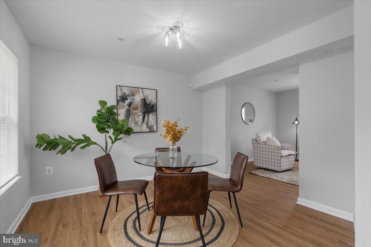 1003 N Woodyear St Property Photo 10