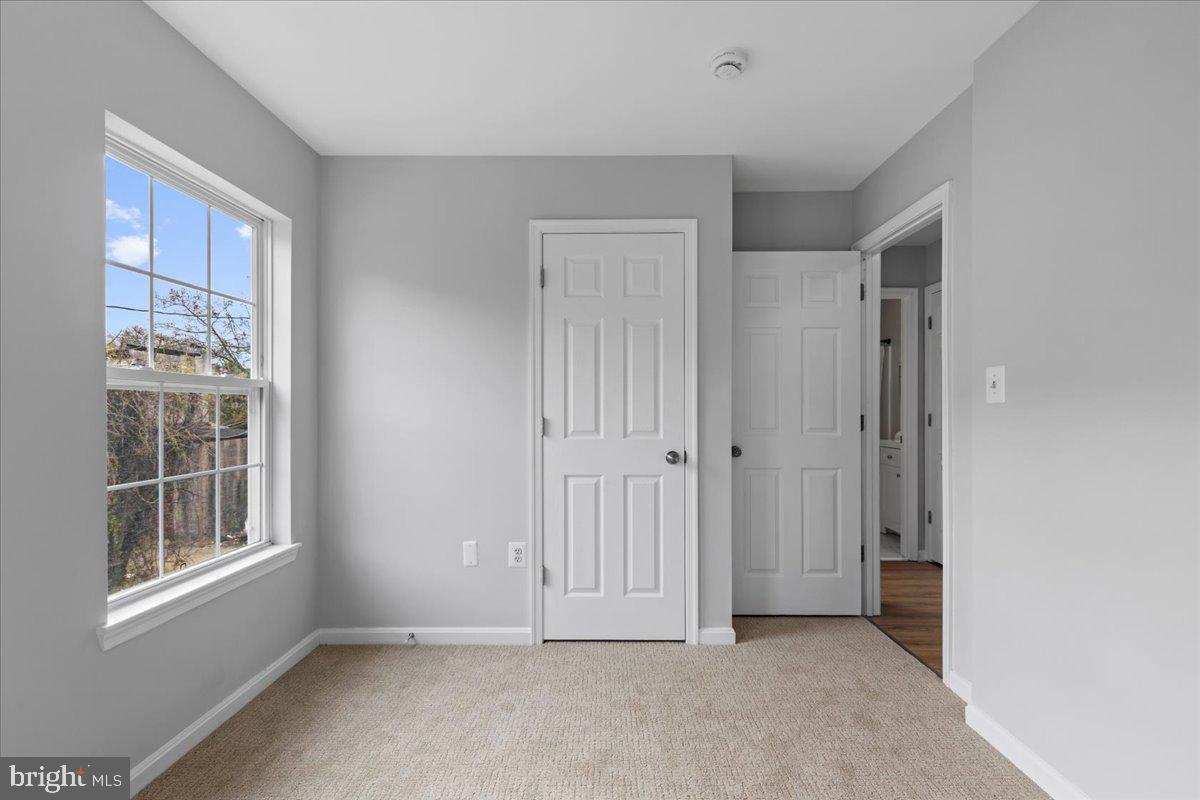 1003 N Woodyear St Property Photo 22