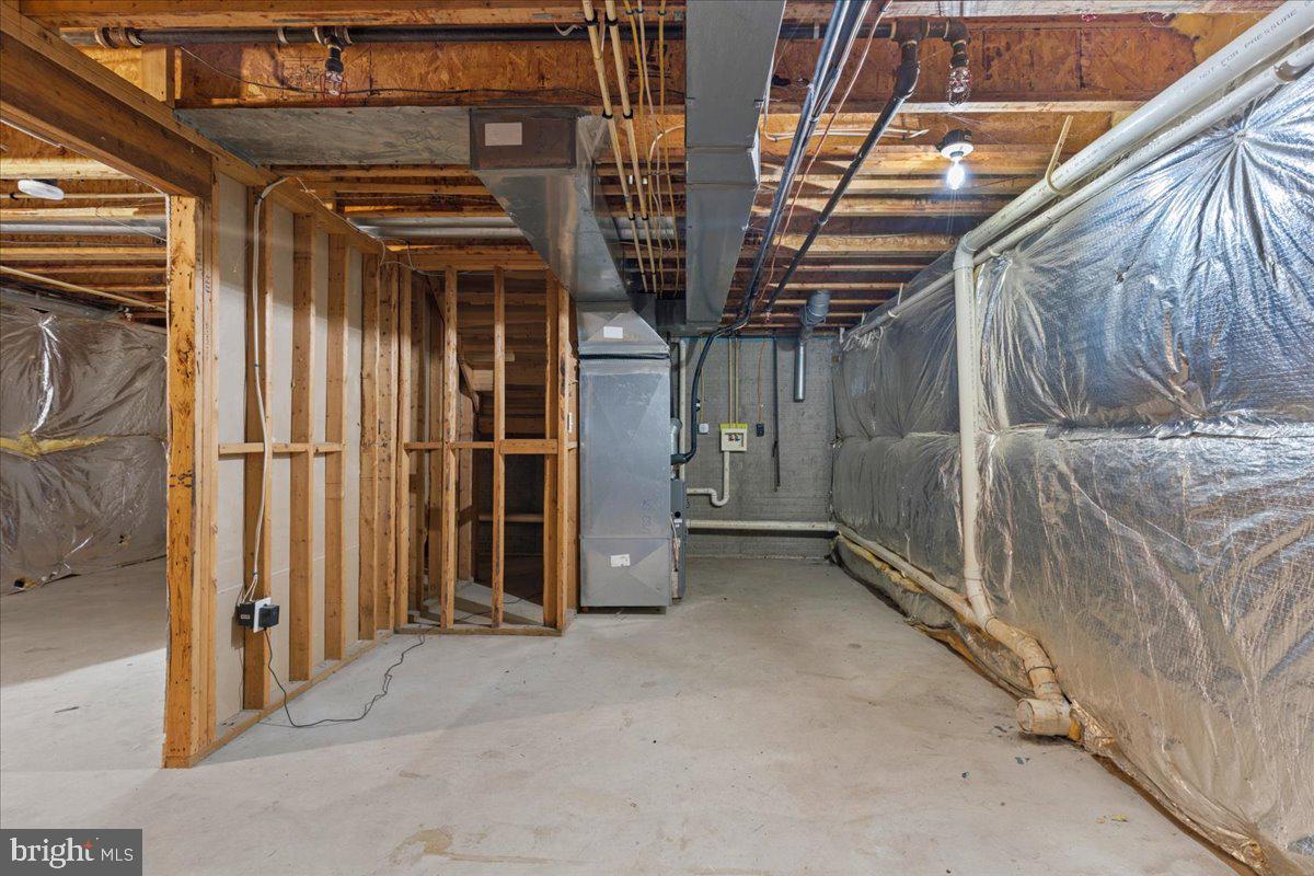 1003 N Woodyear St Property Photo 26