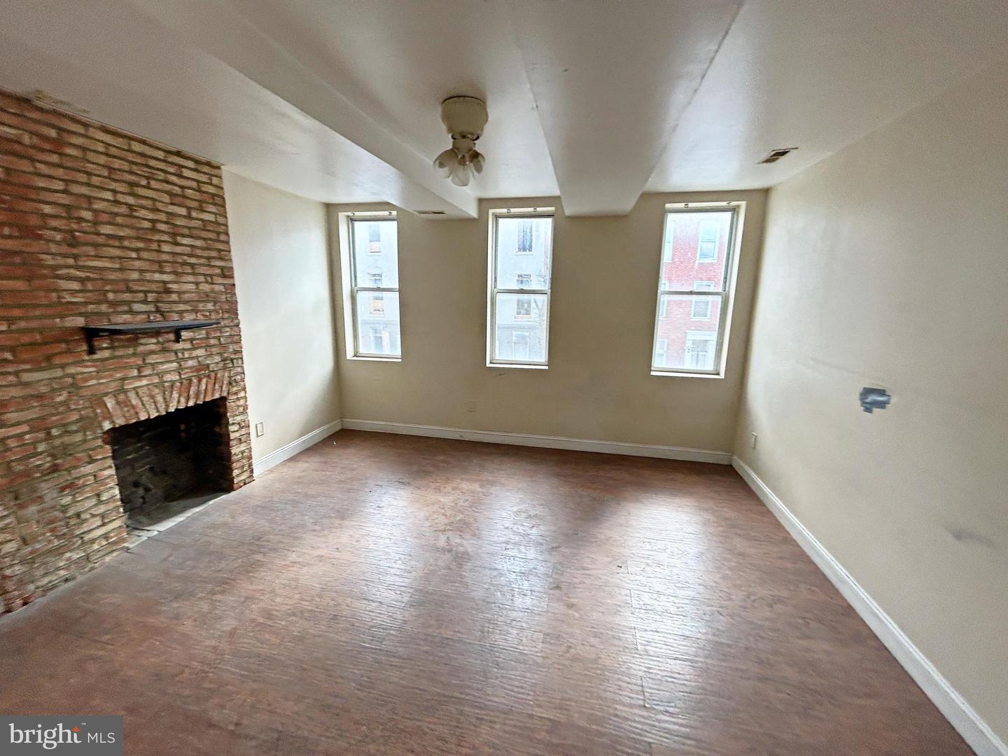 318 N Gilmor St Property Photo 13
