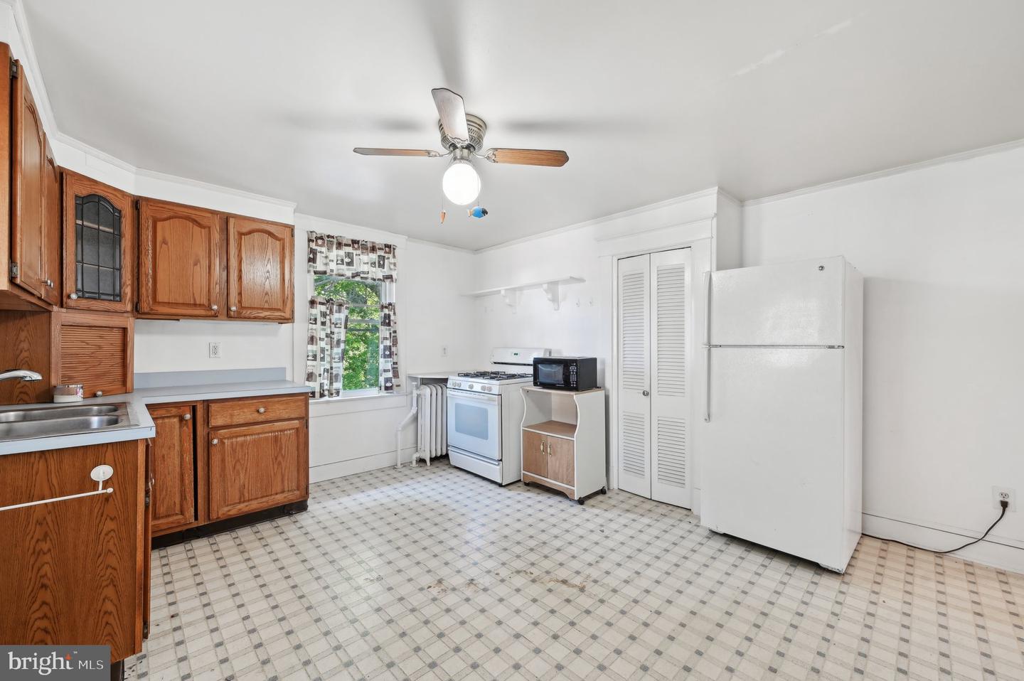 3214 Chesley Ave Property Photo 12