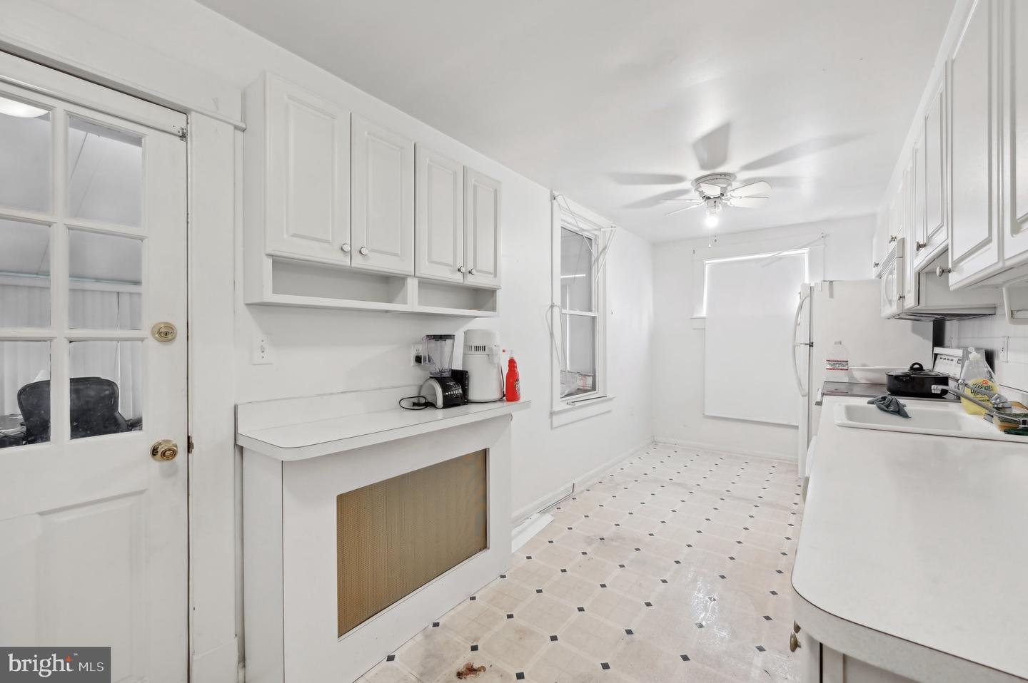 3214 Chesley Ave Property Photo 15
