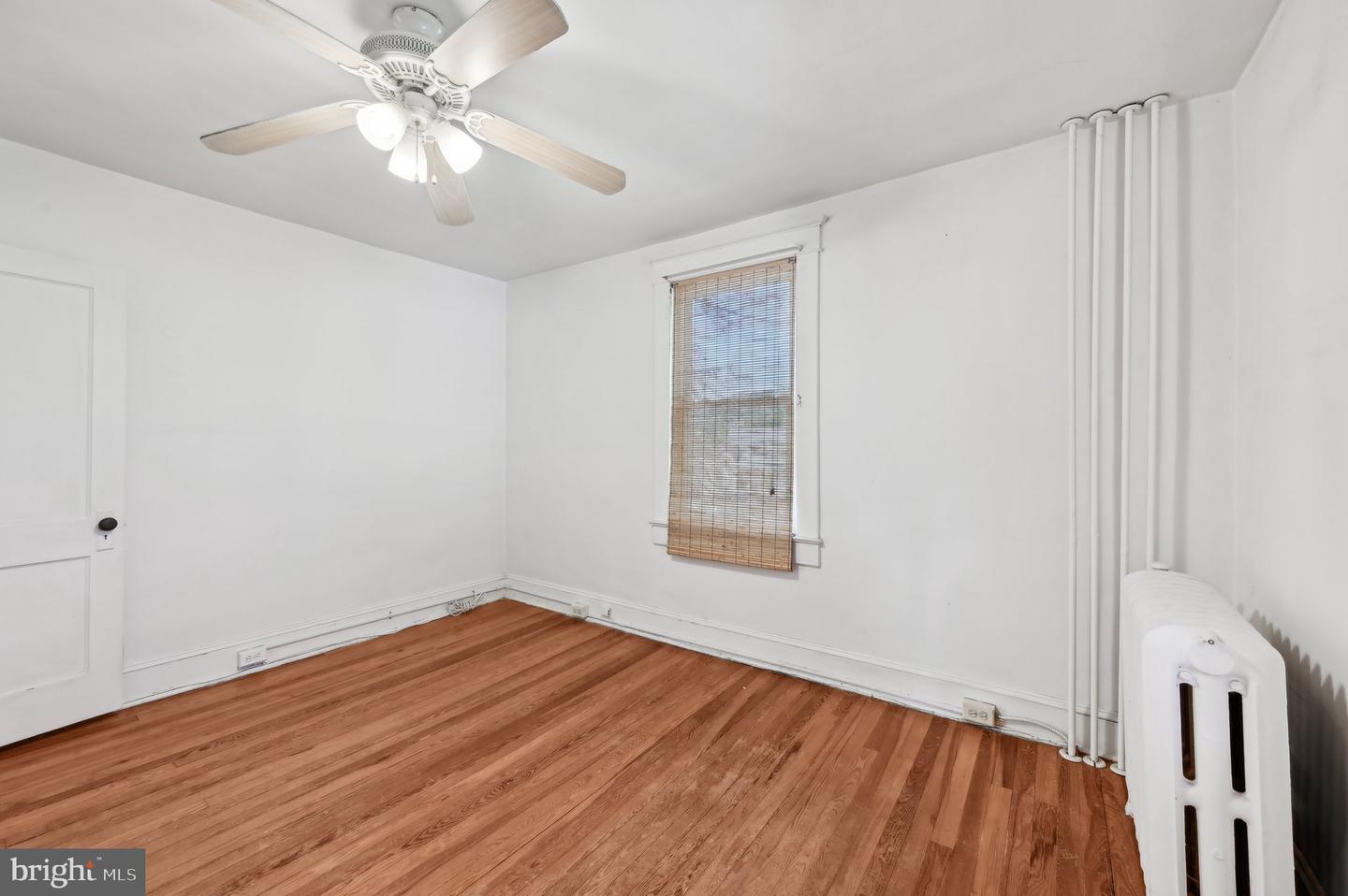 3214 Chesley Ave Property Photo 24