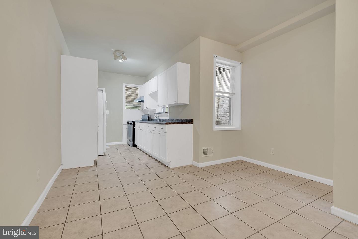 2656 Lehman St Property Photo 5