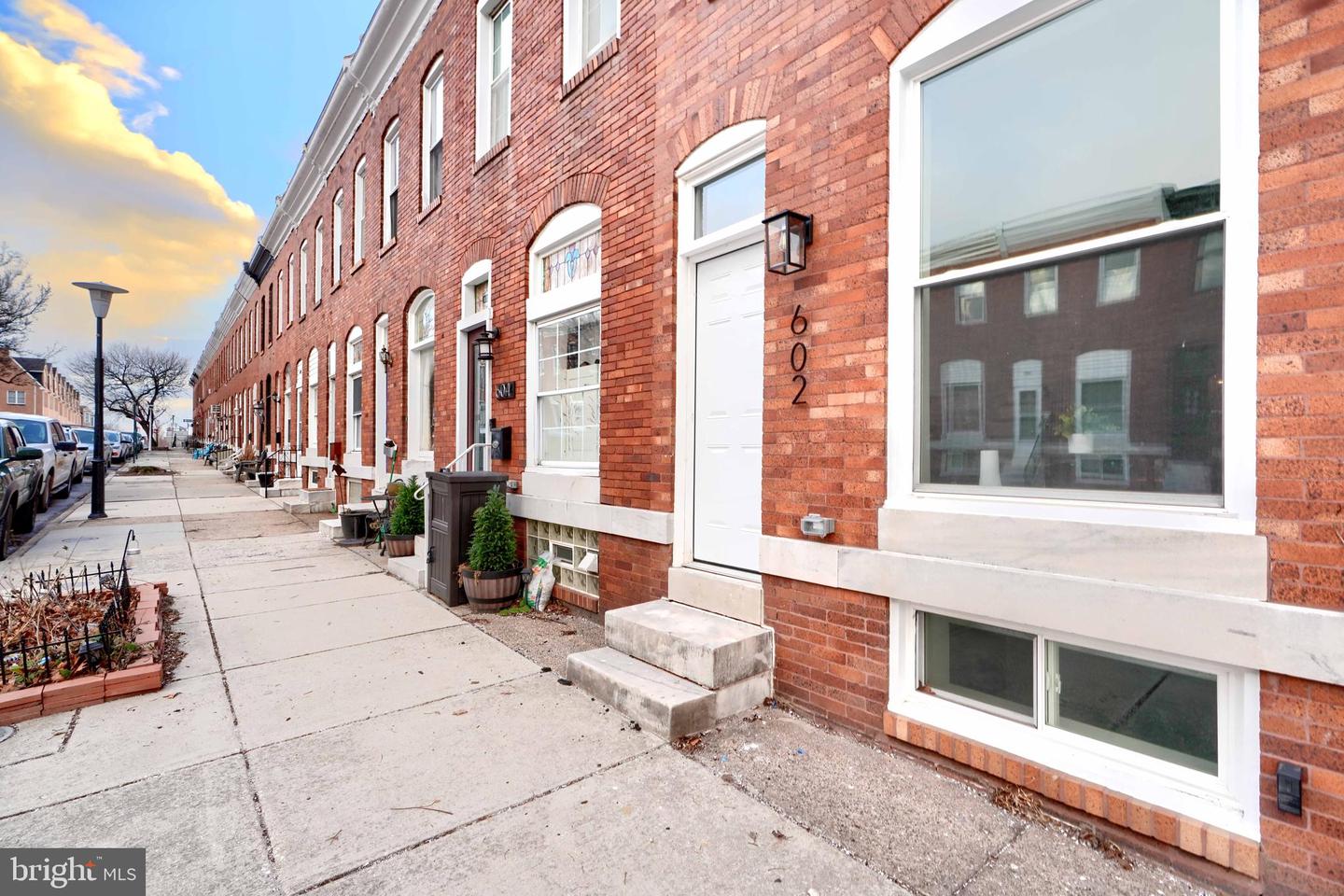 602 S Streeper St Property Photo 1