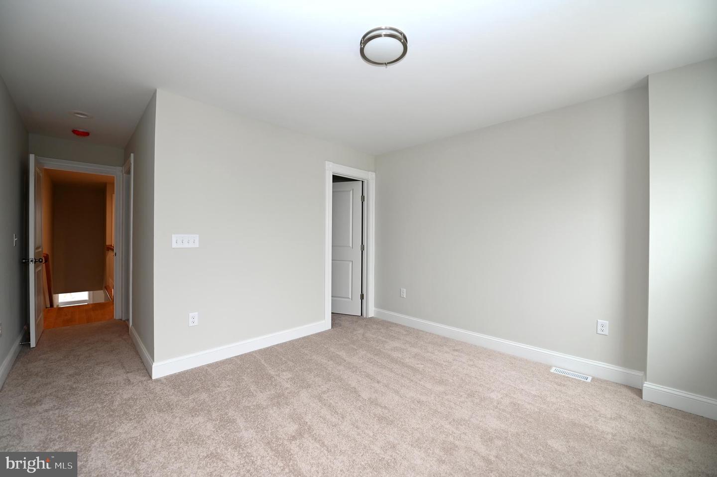 2237 E Biddle St Property Photo 37