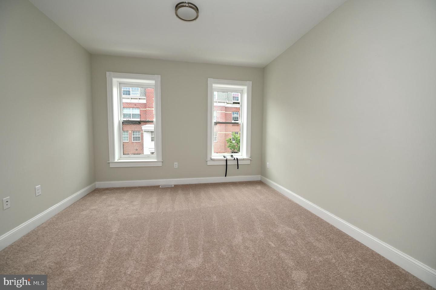2237 E Biddle St Property Photo 45