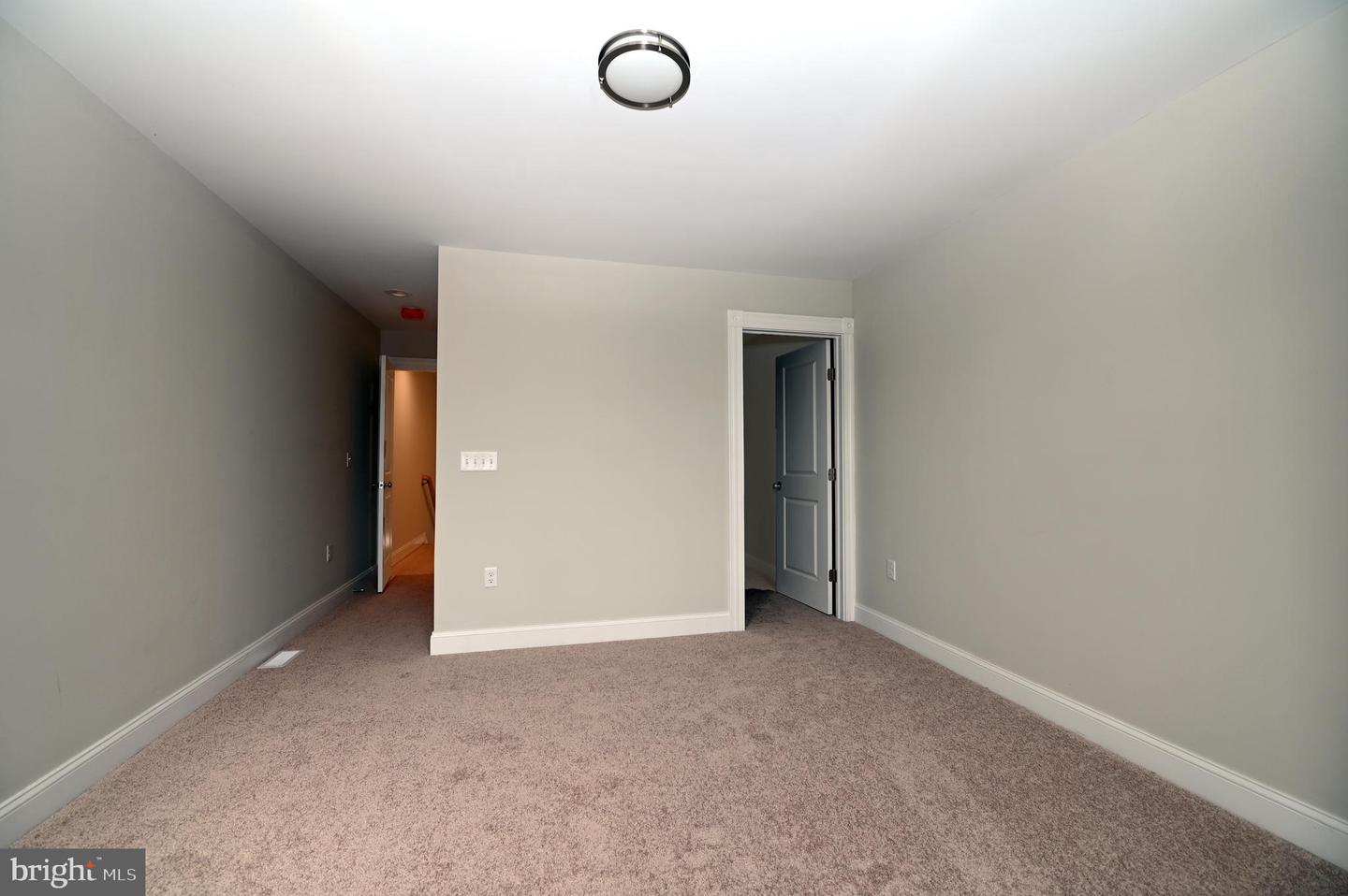 2237 E Biddle St Property Photo 49