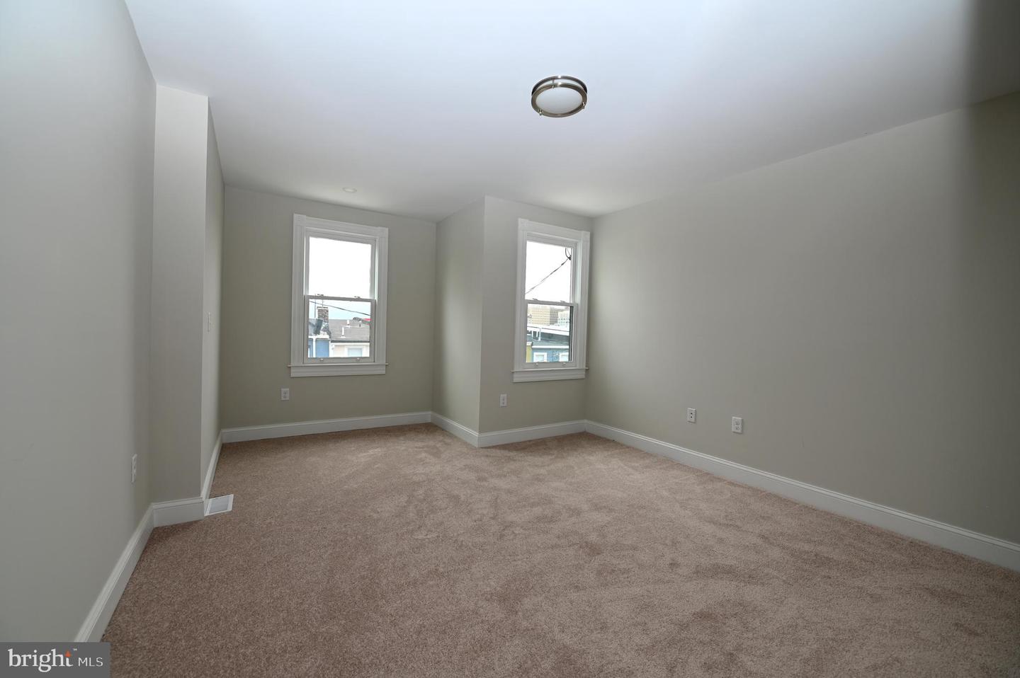 2237 E Biddle St Property Photo 50