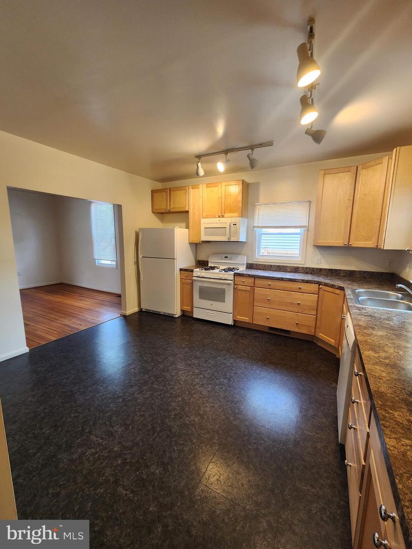 2906 Inglewood Ave Property Photo 23
