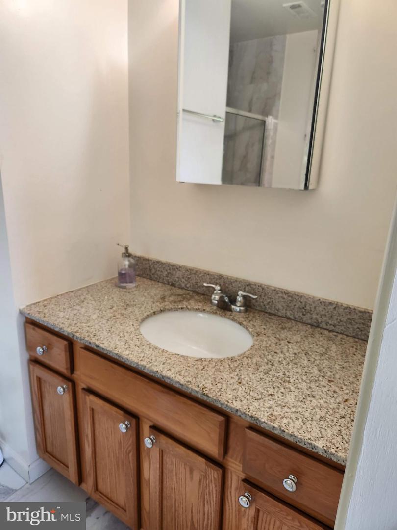 2906 Inglewood Ave Property Photo 37