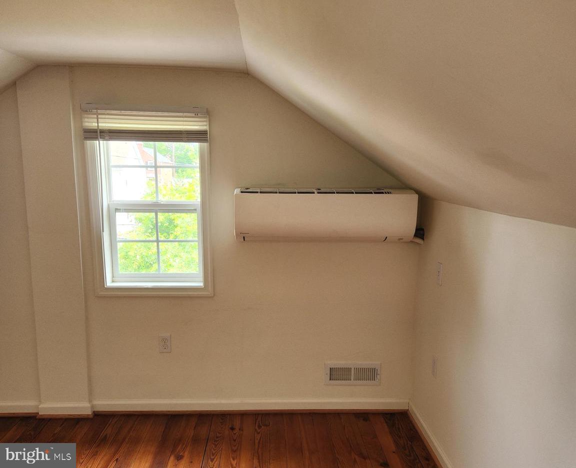 2906 Inglewood Ave Property Photo 54