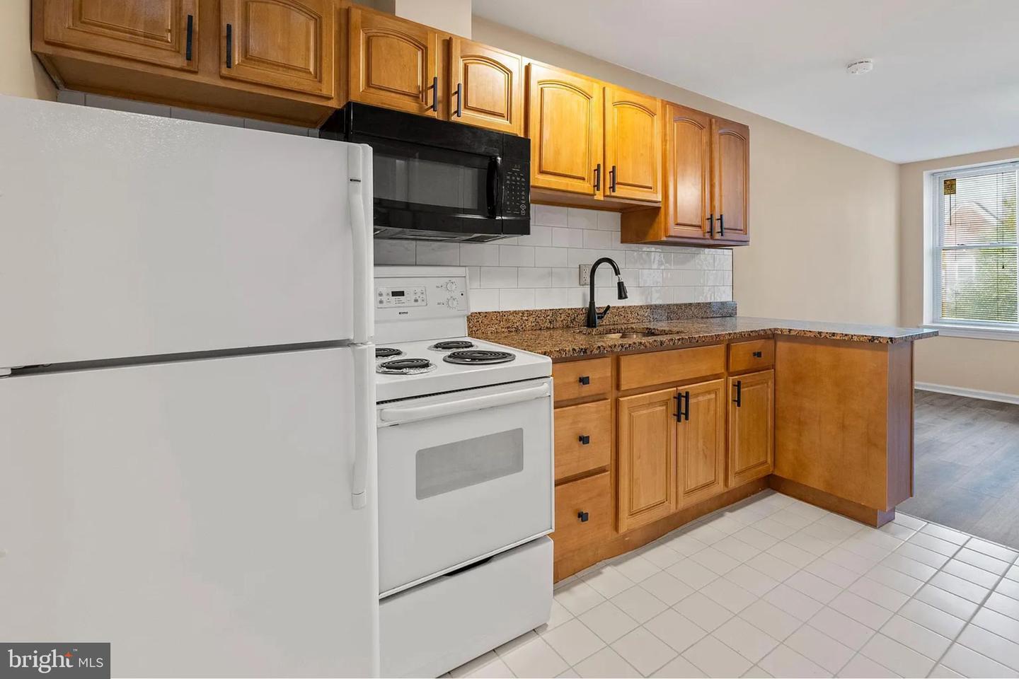 2217 Linden Ave Property Photo 26