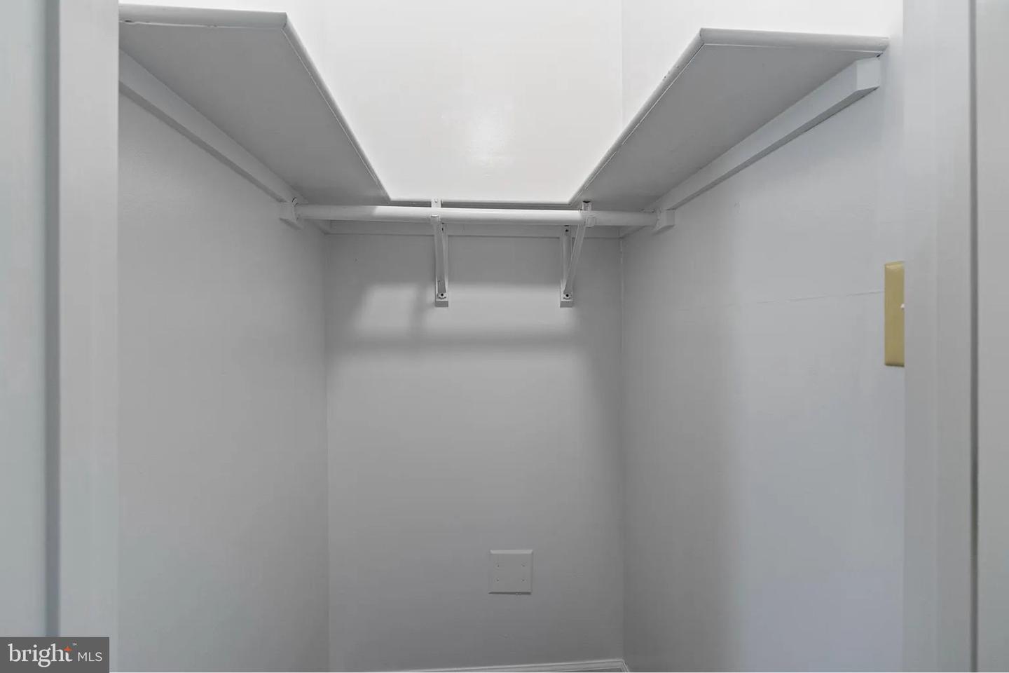 2217 Linden Ave Property Photo 33
