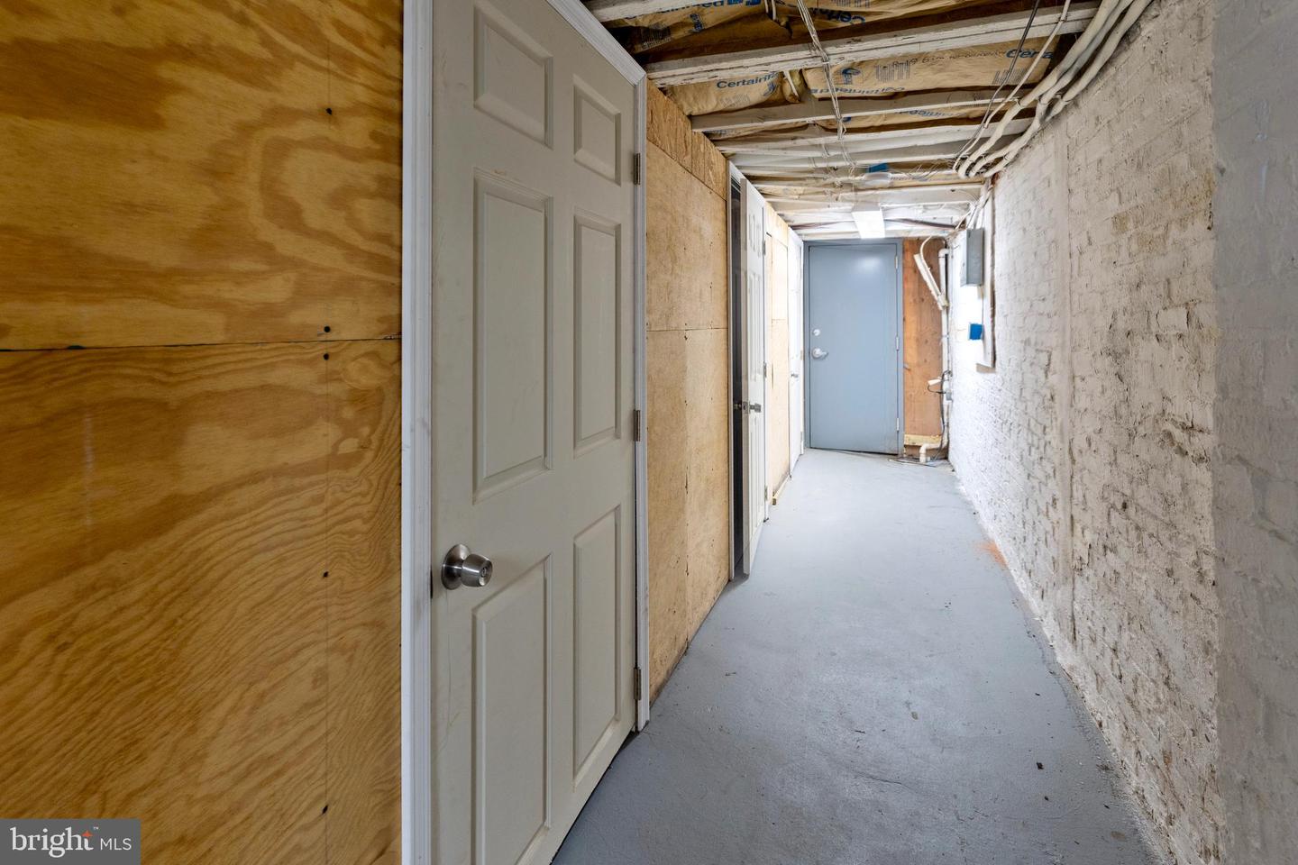 2217 Linden Ave Property Photo 35