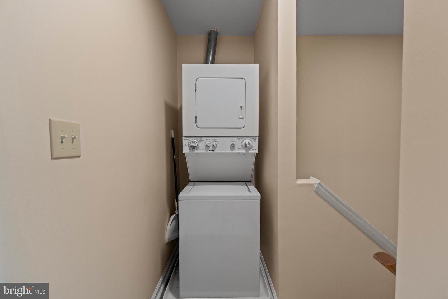 2217 Linden Ave Property Photo 37