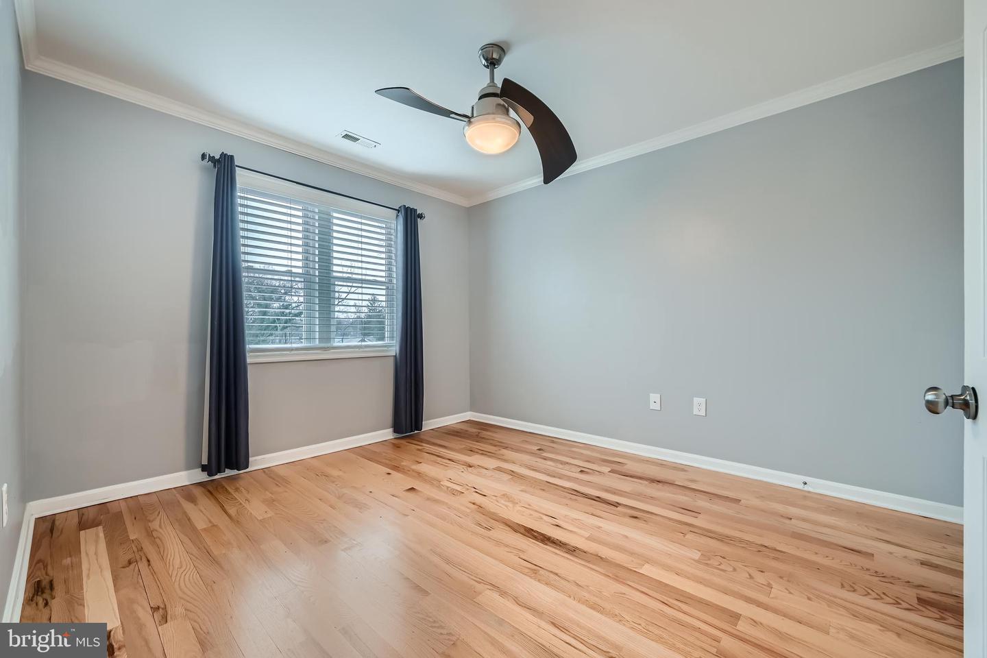 1111 Meridene Dr Property Photo 8