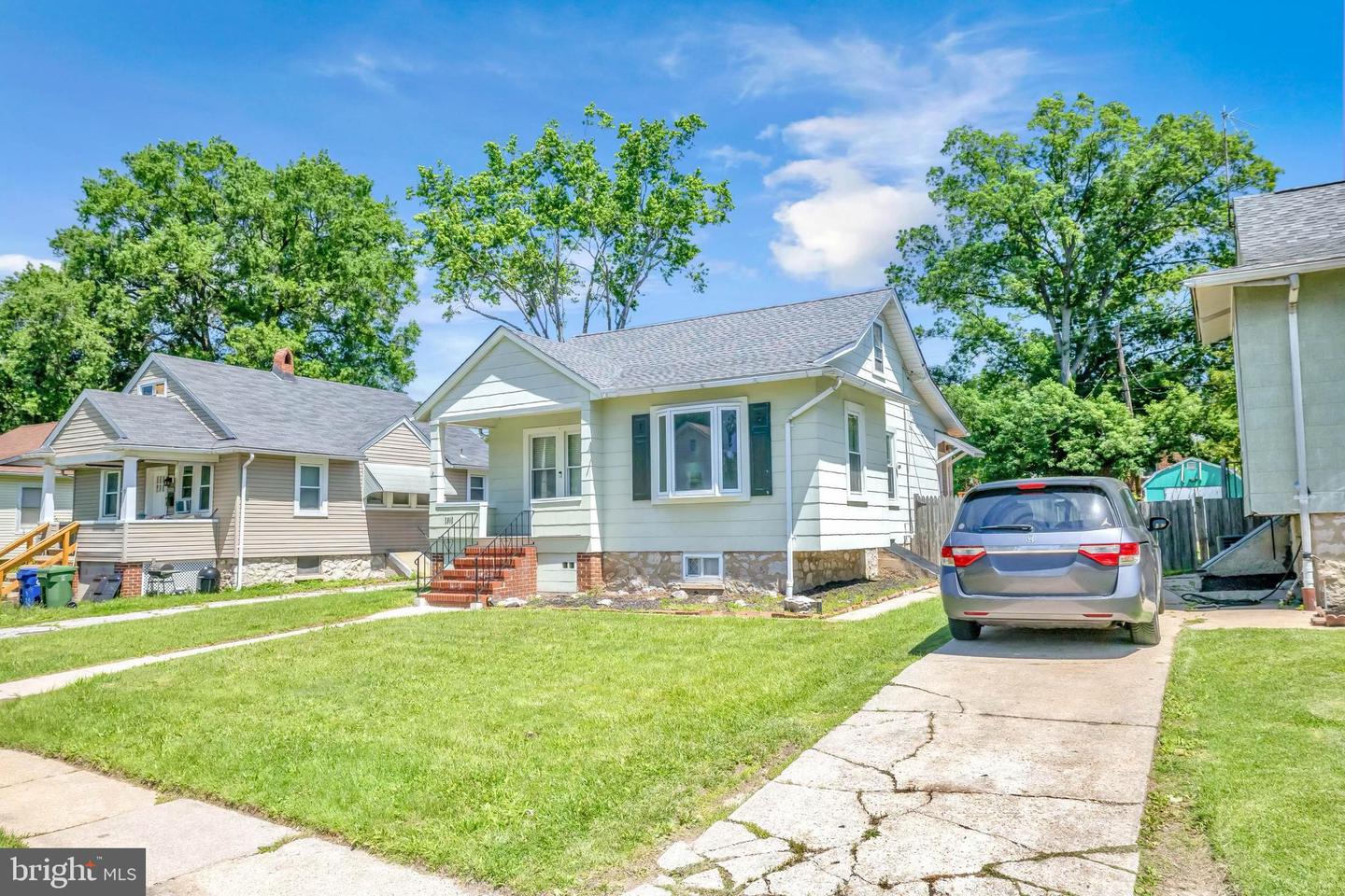 2812 KILDAIRE DR Property Photo 1