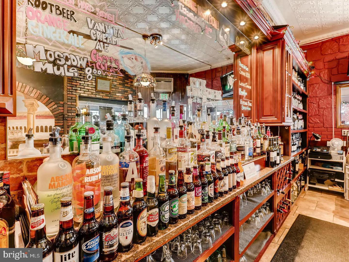 301 S Exeter St Property Photo 7