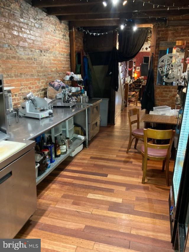 301 S Exeter St Property Photo 10