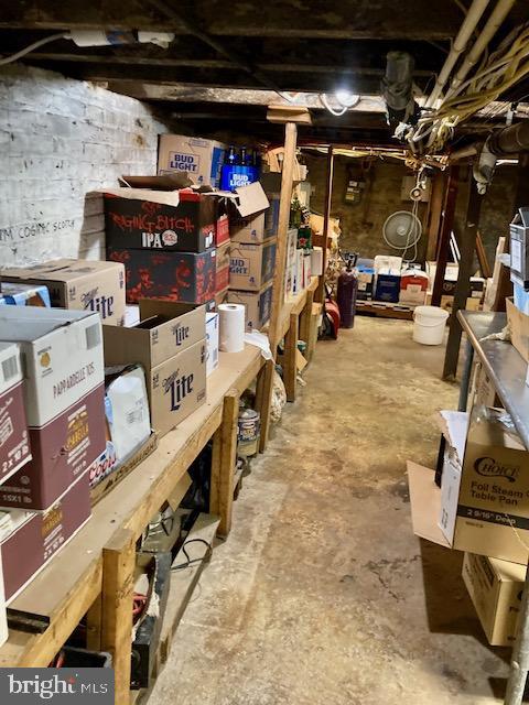 301 S Exeter St Property Photo 14