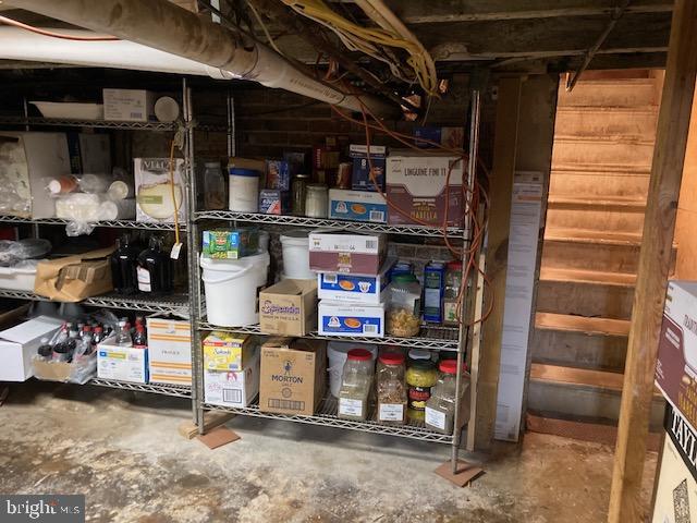 301 S Exeter St Property Photo 15