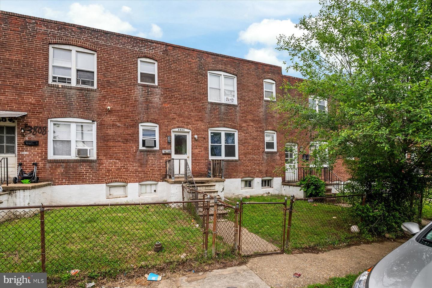 3806 Leadenhall St Property Photo 1
