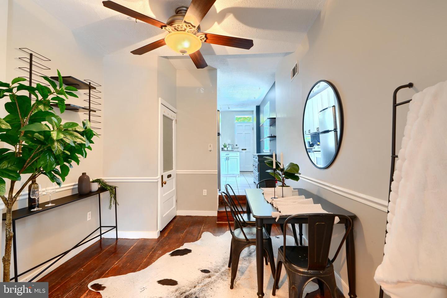 1142 Riverside Ave Property Photo 12