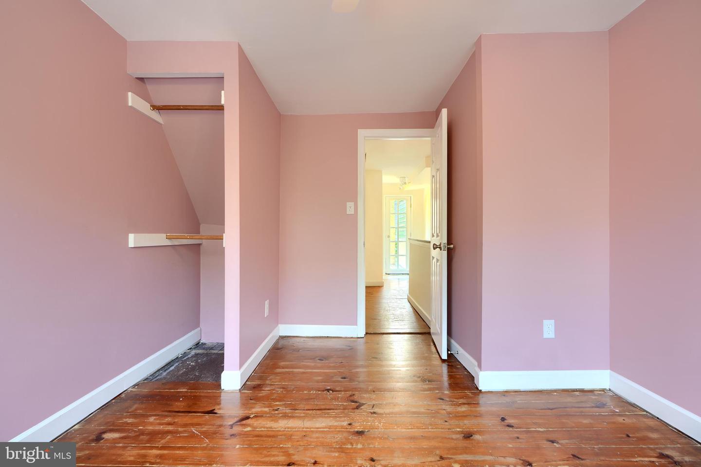 1142 Riverside Ave Property Photo 30
